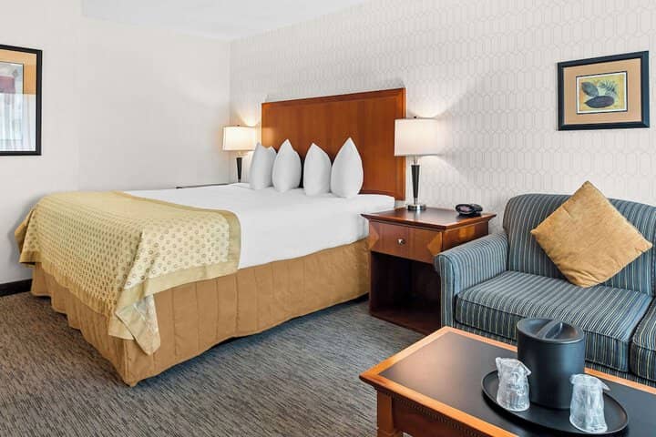 Room 14 of 37